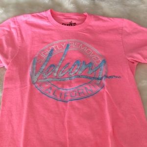 Volcom T-shirt bundle 5💕for $30